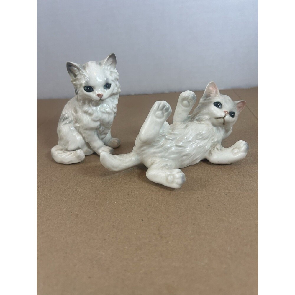 Vintage Porcelain Ceramic Cat Figurine Set of 2 White Gray Kittens Feline Decor - Picture 2 of 11